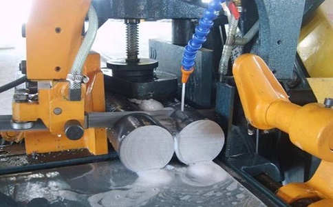 临桂卧式带锯床的送料方式有哪几种？